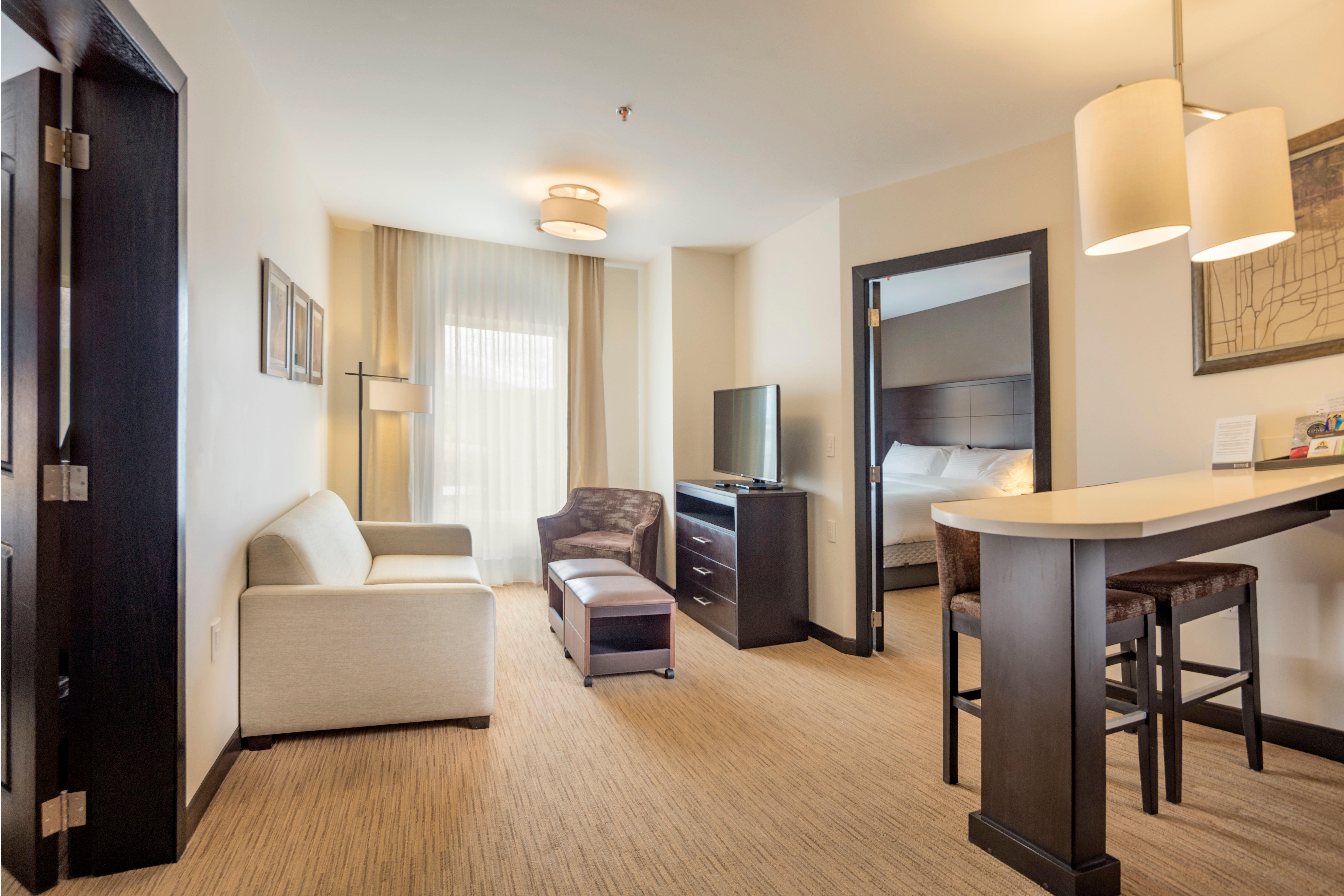 Staybridge Suites Silao By Ihg 外观 照片