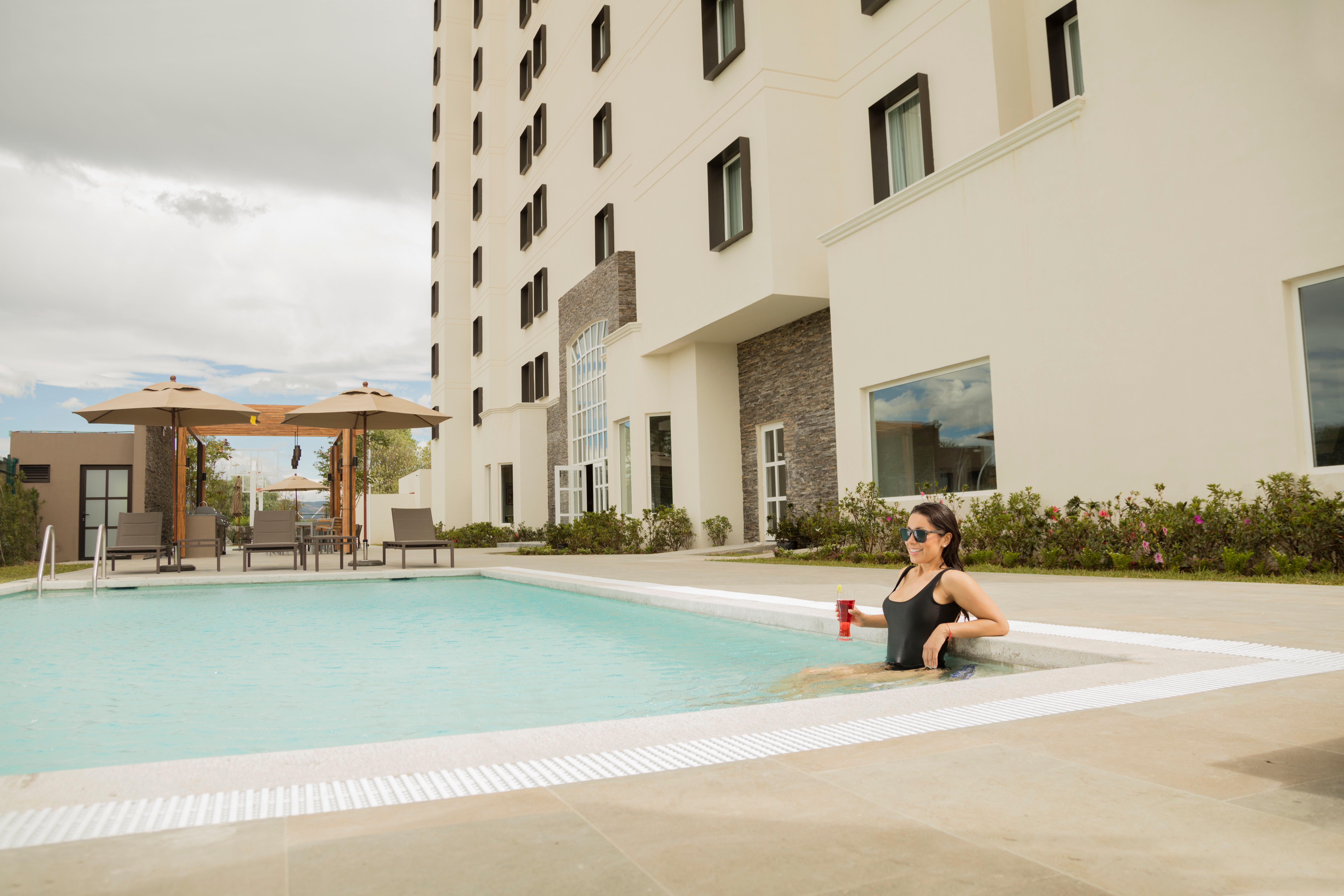 Staybridge Suites Silao By Ihg 外观 照片
